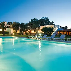 tenuta-badessa.lecce-hotels.com/