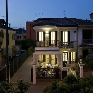 Πανσιόν Chiara -