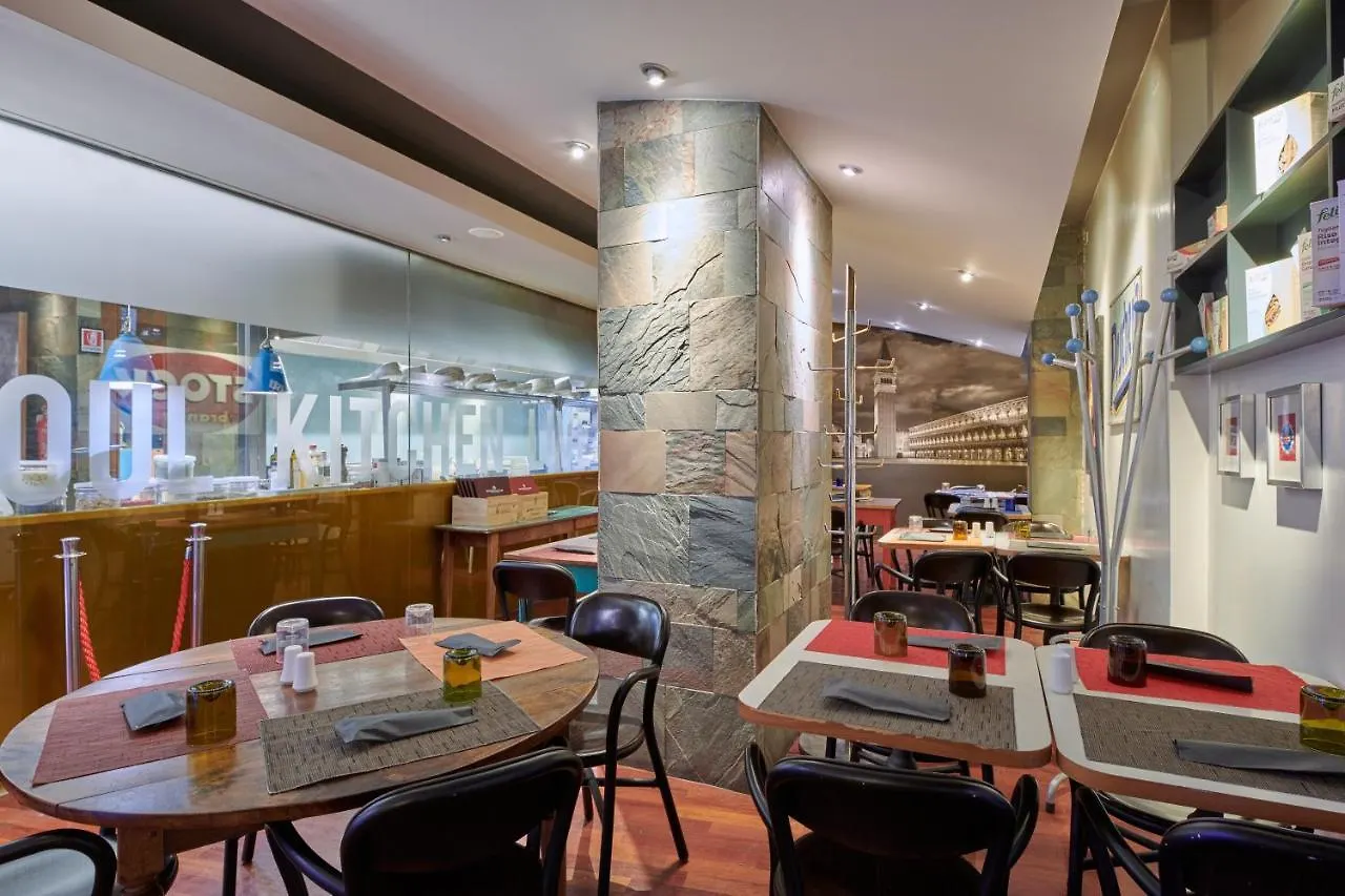 Hotel Plaza Μέστρε 4*,