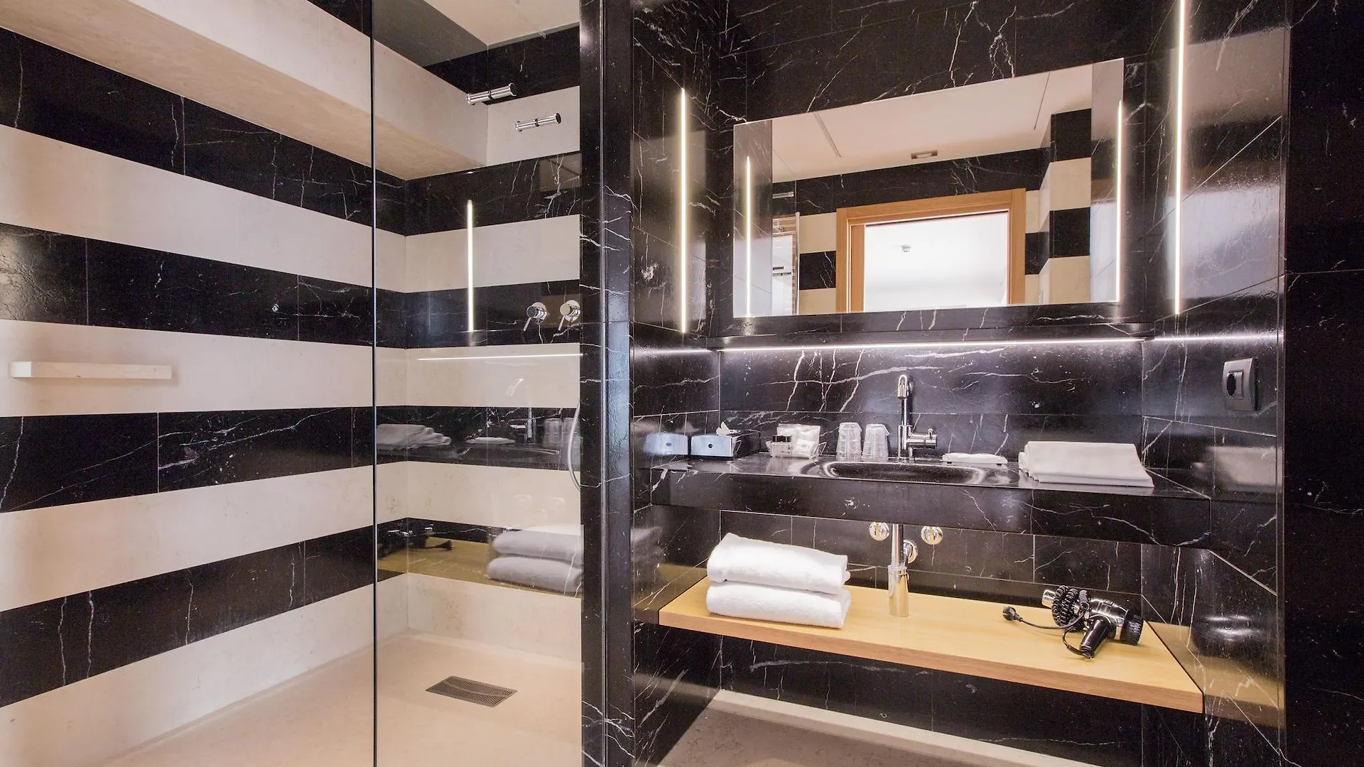 Hotel Plaza Μέστρε 4*,
