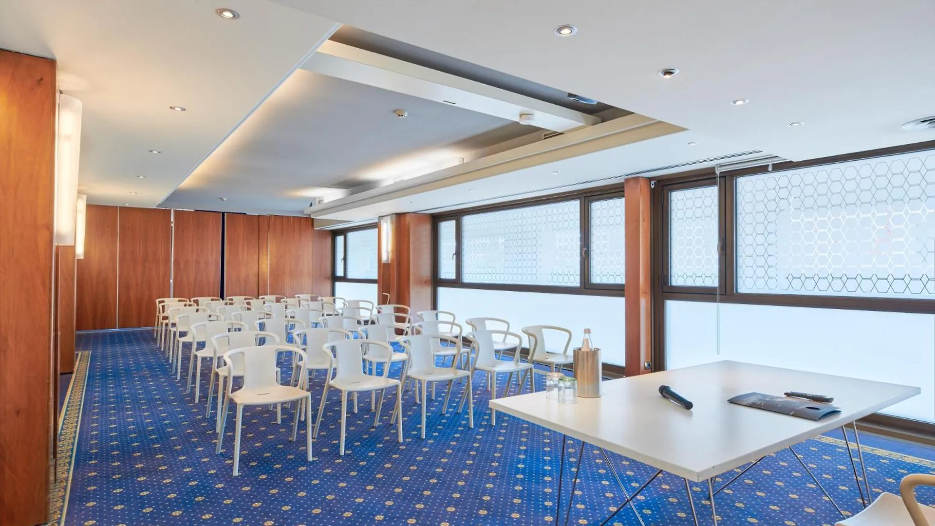 Hotel Plaza Μέστρε 4*,  Ιταλία