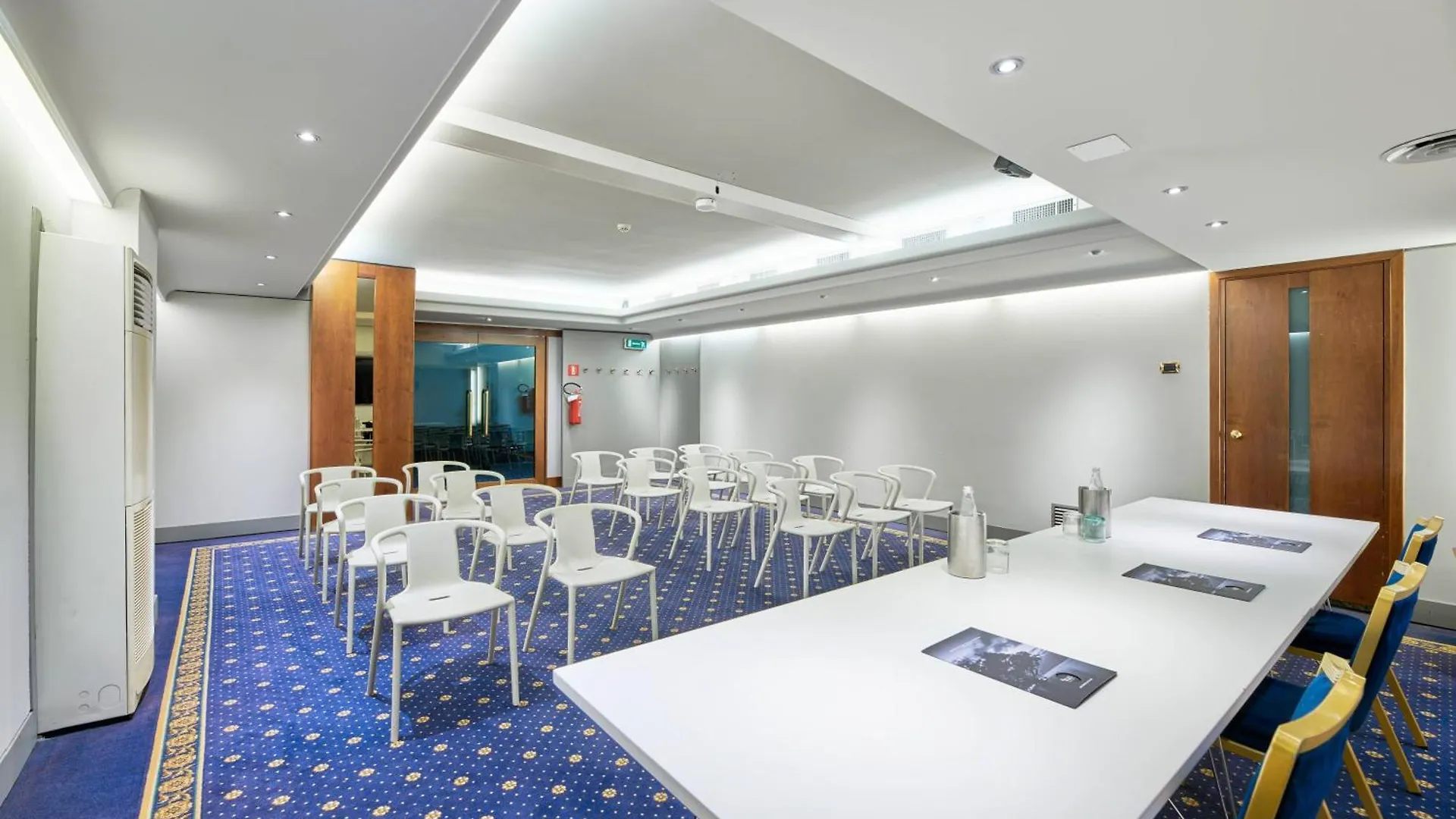 Hotel Plaza Μέστρε 4*,
